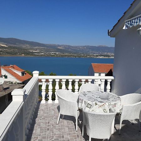 Apartments Ivica - 150M From Sea Trogir Eksteriør billede