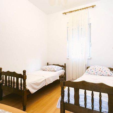 Apartments Ivica - 150M From Sea Trogir Eksteriør billede