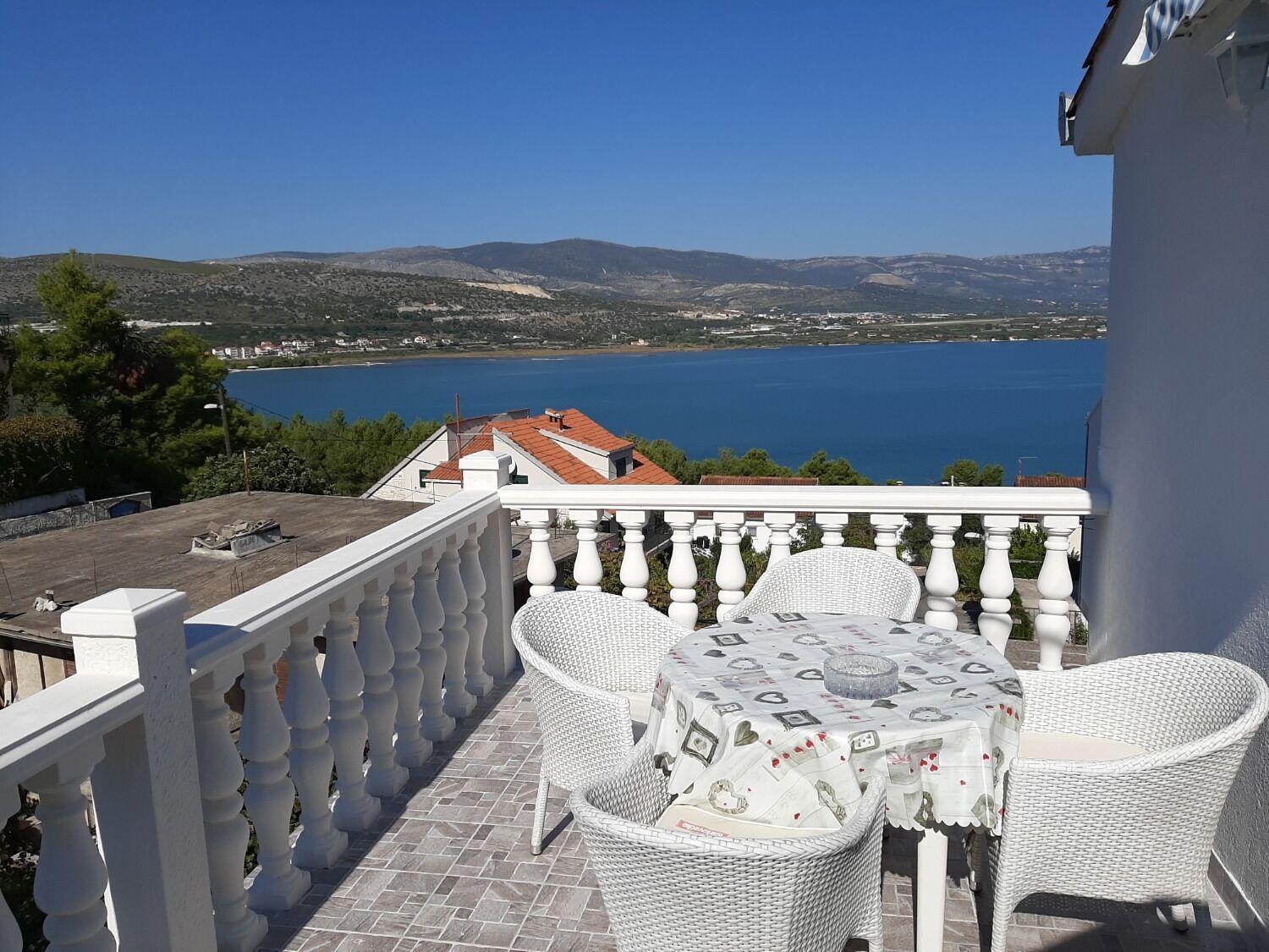 Apartments Ivica - 150M From Sea Trogir Eksteriør billede