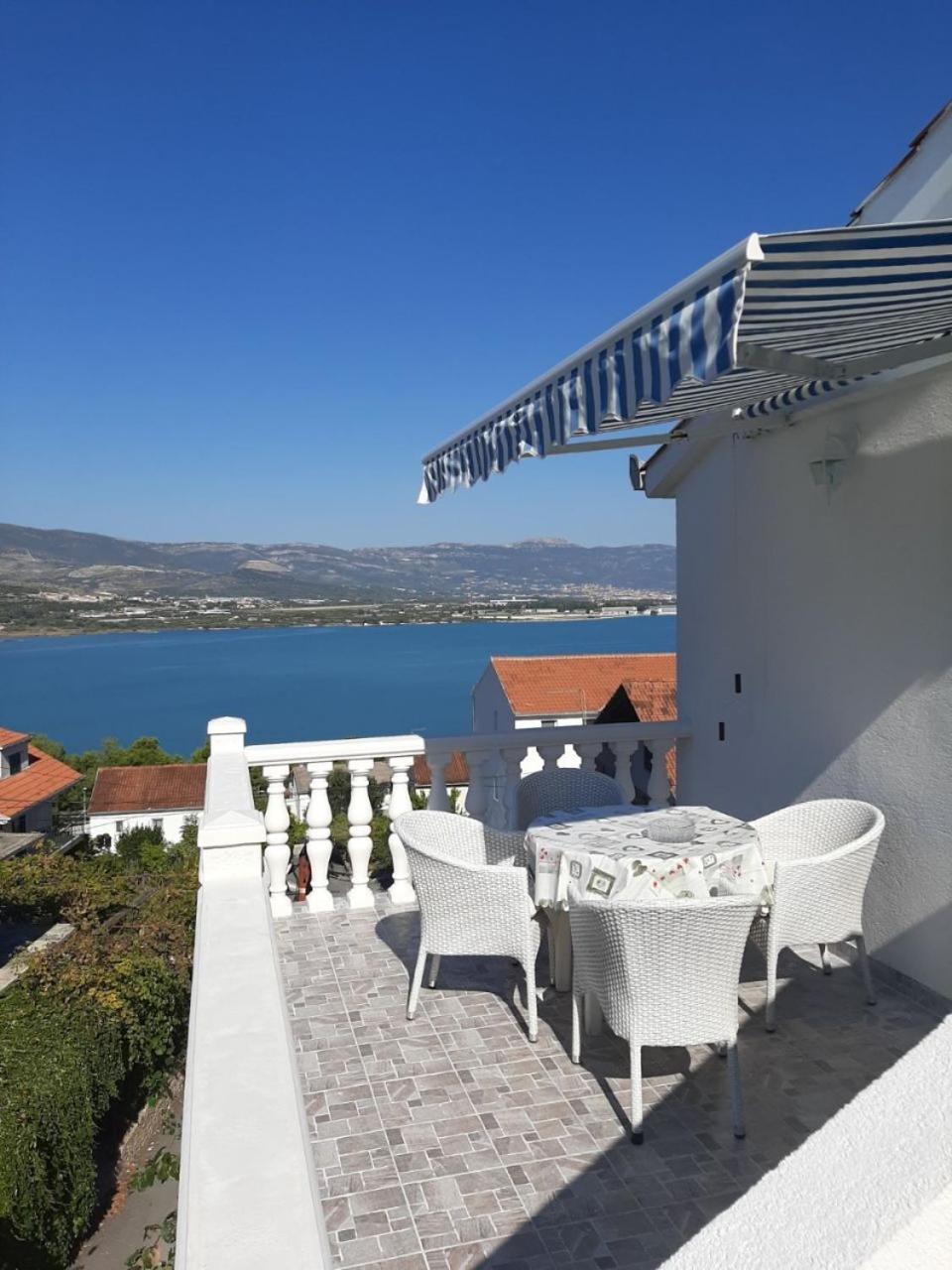 Apartments Ivica - 150M From Sea Trogir Eksteriør billede